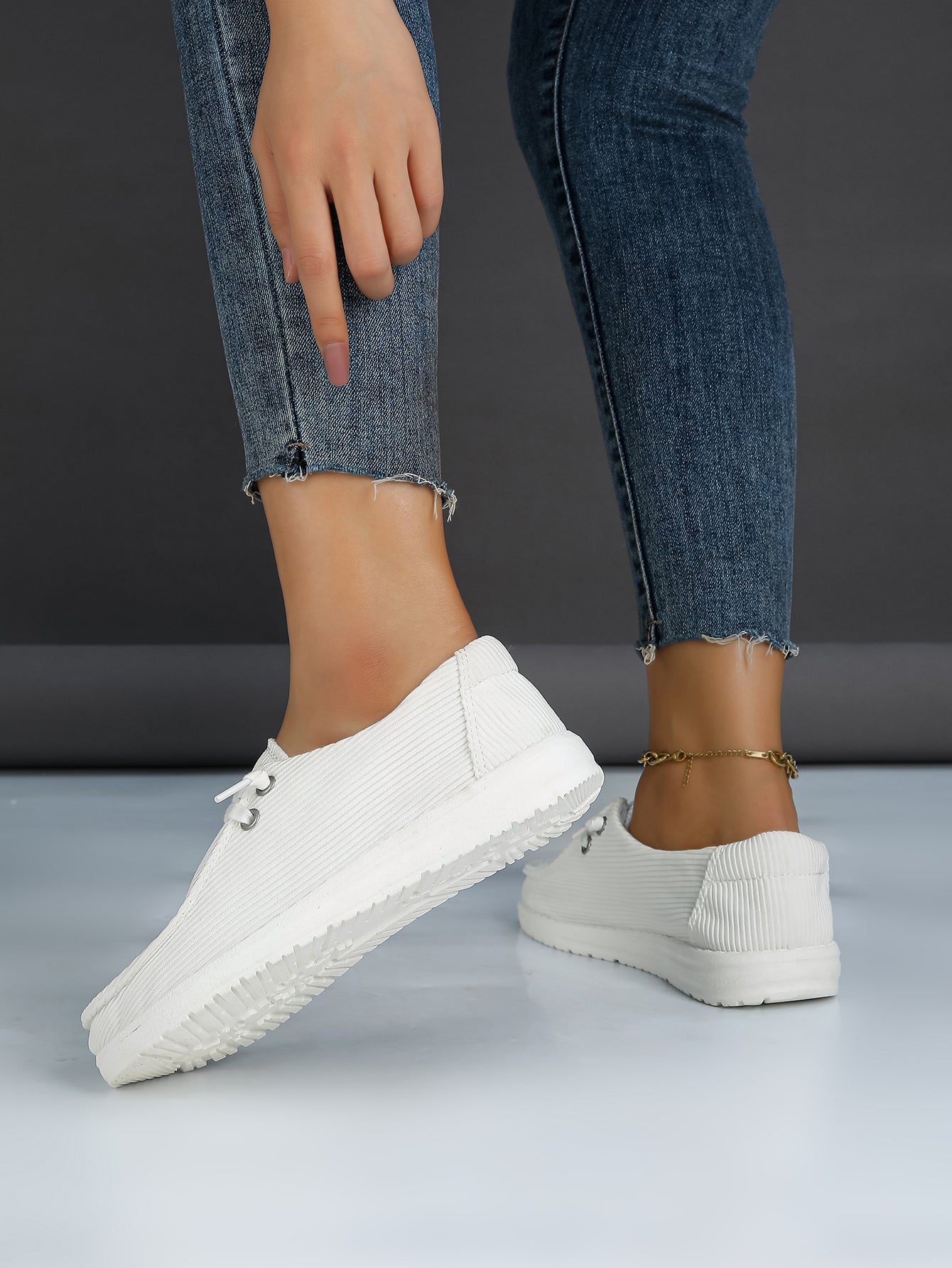 Women's Corduroy Lace-Up Boat Shoes
