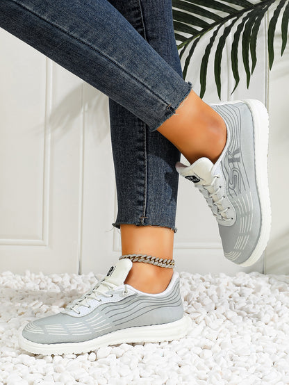 Women's Wave Pattern Lace-Up Sport Sneakers