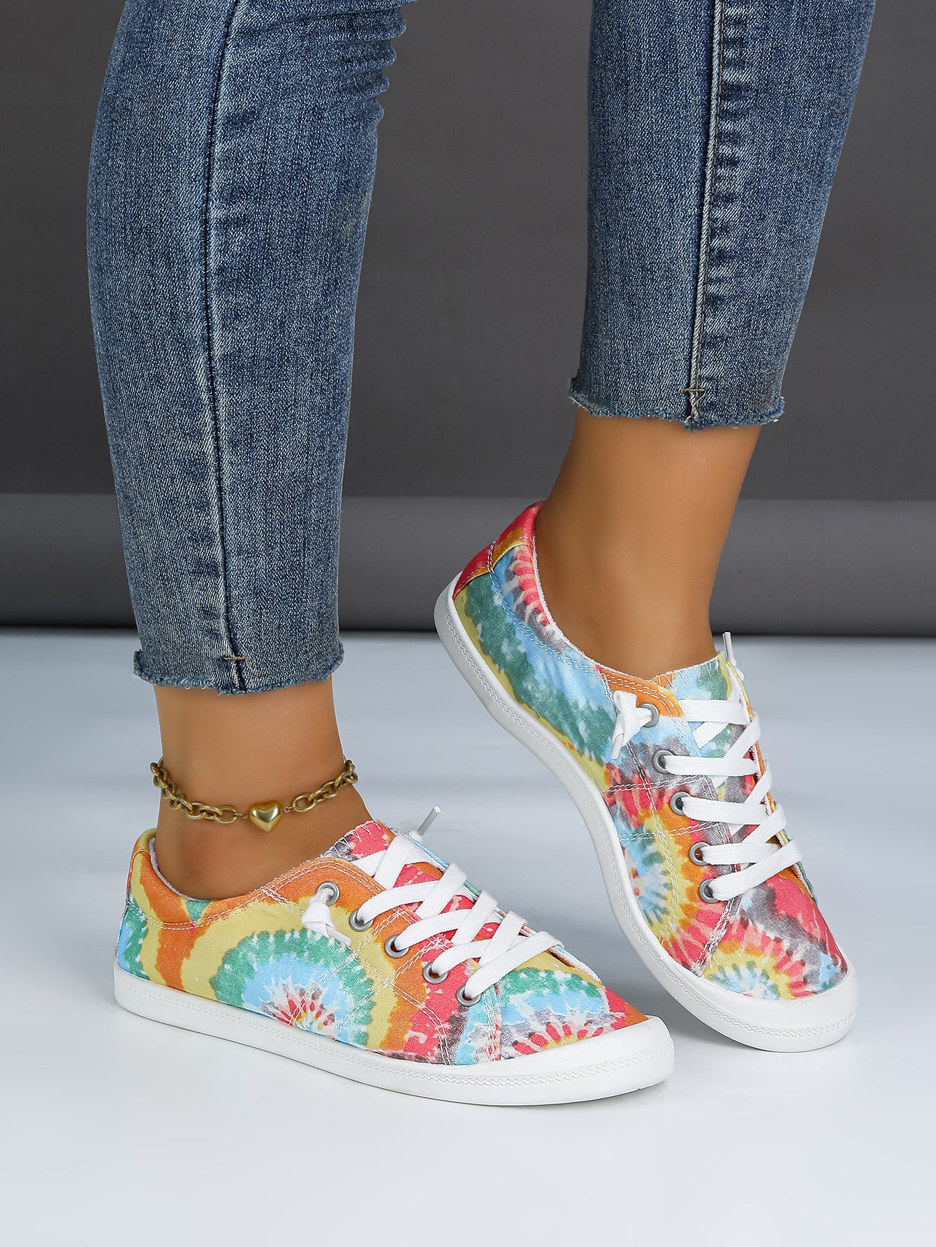 Women's Plaid Canvas Lace-Up Sneakers
