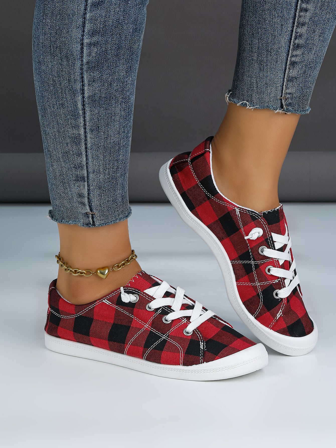 Women's Plaid Canvas Lace-Up Sneakers