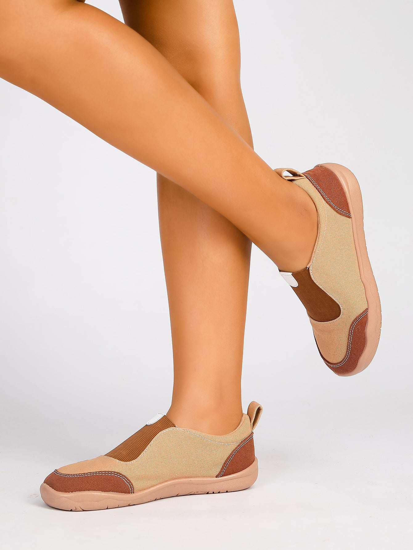 Women's Color Block Slip-On Casual Sneakers