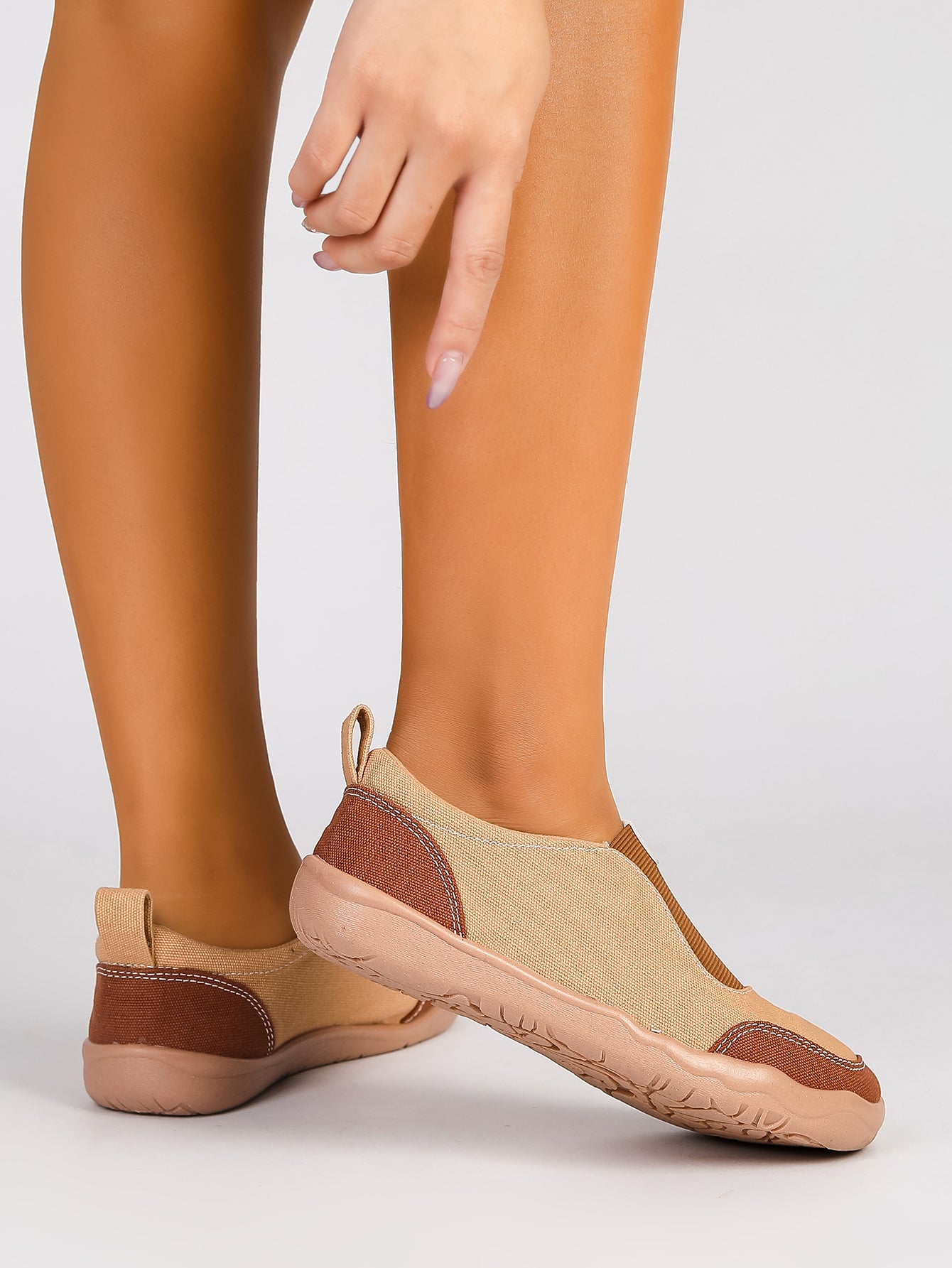 Women's Color Block Slip-On Casual Sneakers