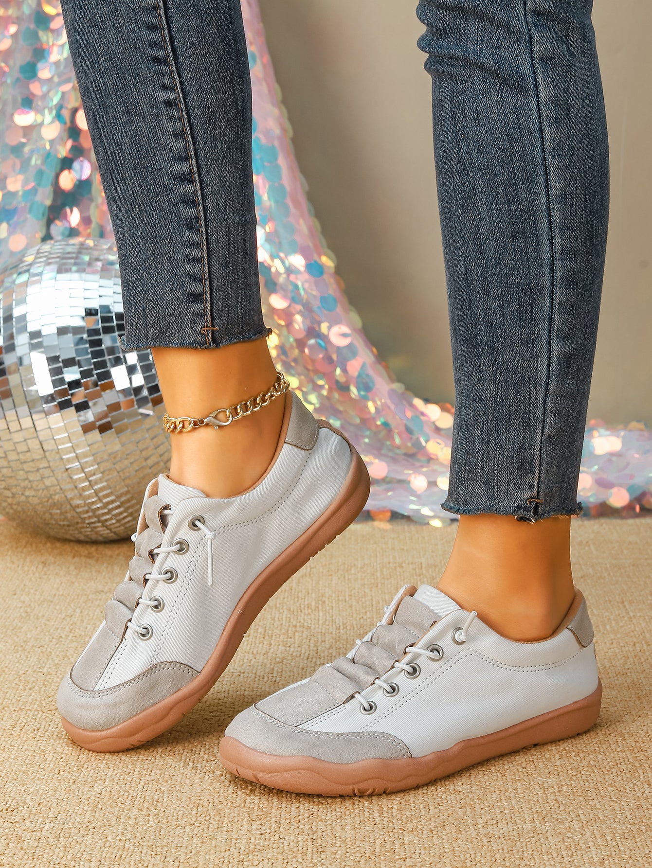 Women's Color Block Lace-Up Casual Sneakers