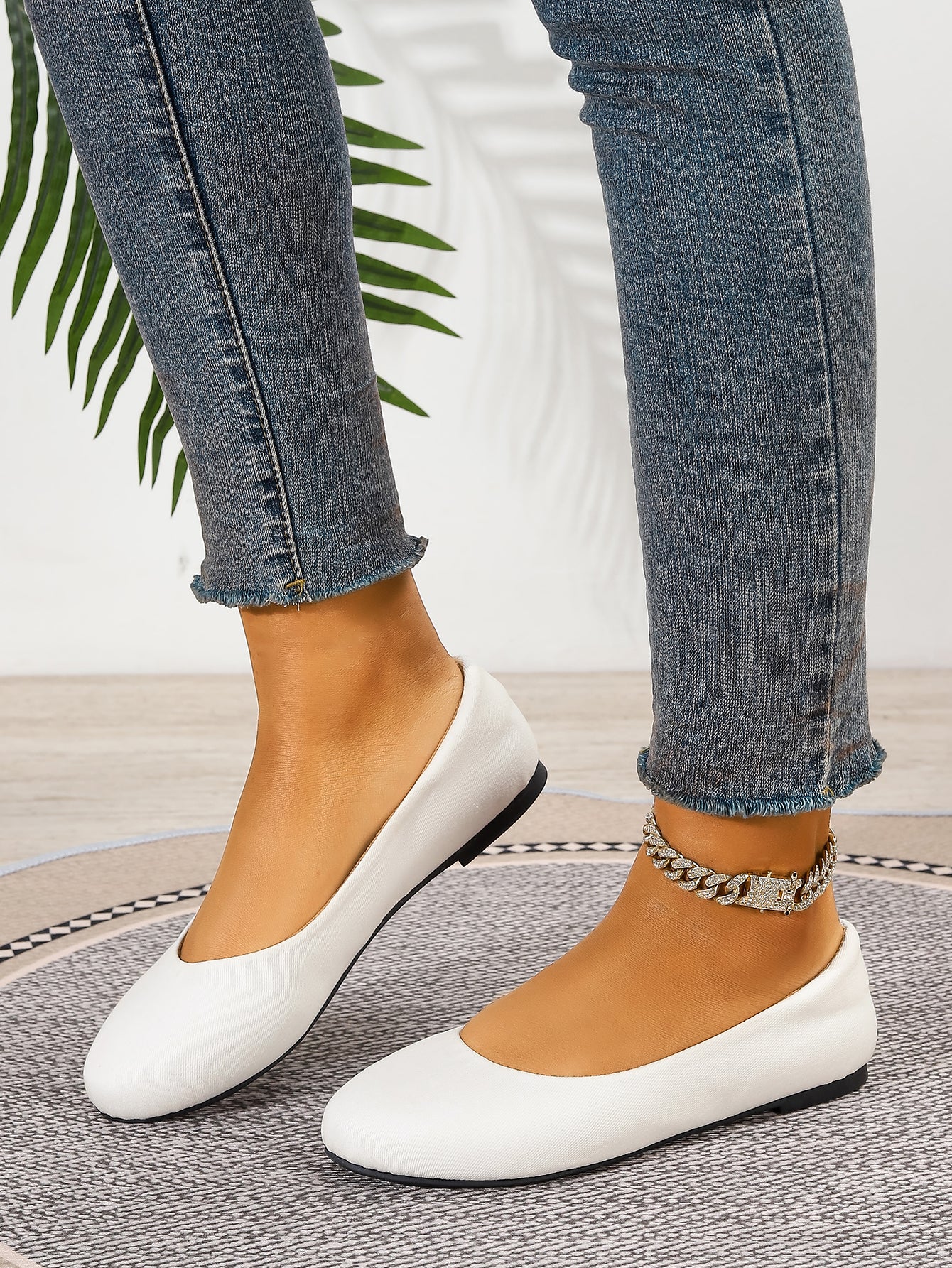 Women's White Slip-On Round Toe Ballet Flats
